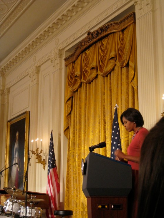 whitehouse-FLOTUSpodium